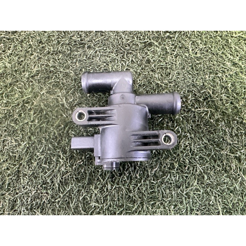 Клапан системы охлаждения (электрика / кнопки) AUDI Q7 4M 2017 2.0 TFSI 5Q0906457B