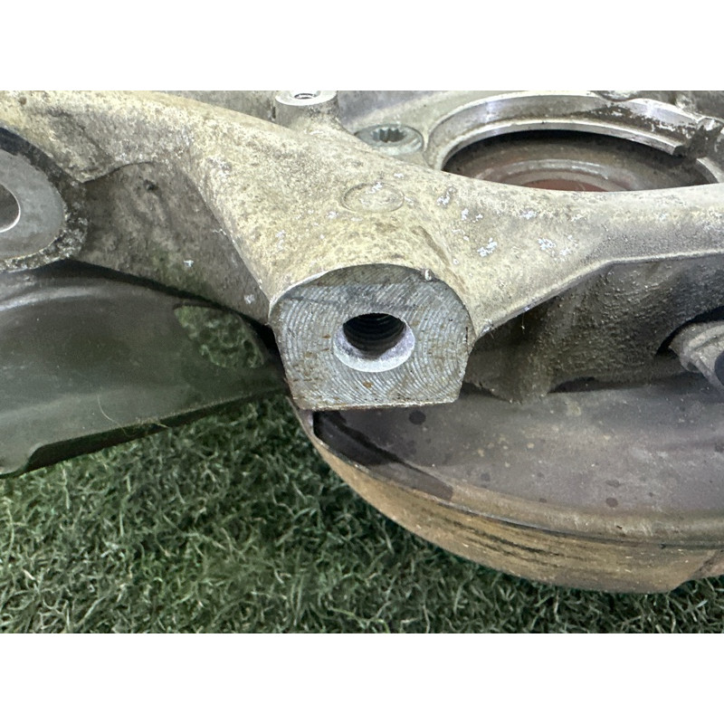 Цапфа подвески (подвеска) Volkswagen Touareg NF 2012 3.0 Hybrid CGFA 7P0505436A