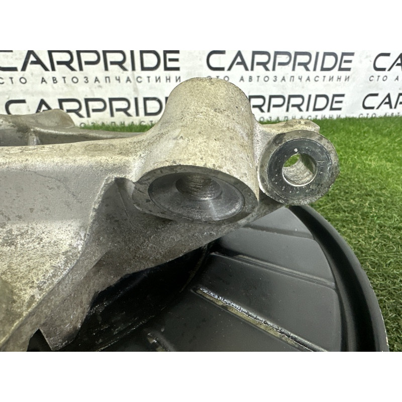 Цапфа подвески (подвеска) Volkswagen Touareg NF 2013 3.0 Hybrid 7P0505436B