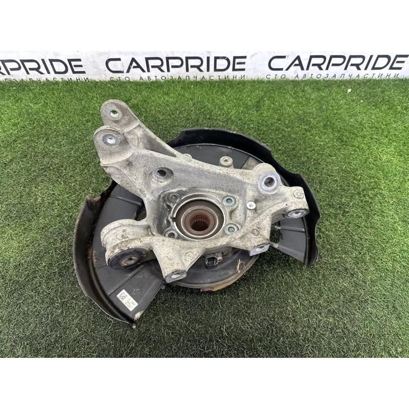 Цапфа подвески (подвеска) Volkswagen Touareg NF 2012 3.0 Hybrid CGFA 7P0505435A