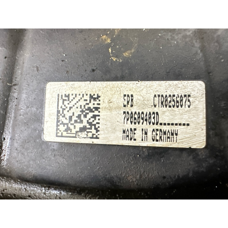 Цапфа подвески (подвеска) Volkswagen Touareg NF 2012 3.0 Hybrid CGFA 7P0505435A