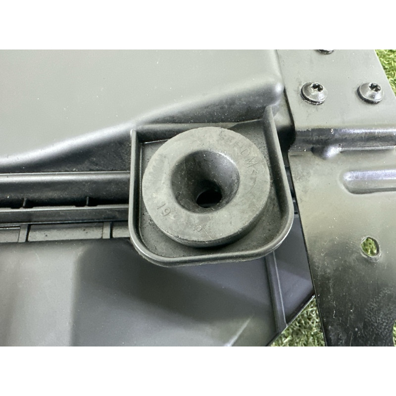 Корпус воздушного фильтра (впускная система) BMW X5 E70 2012 3.0 N55B30 13717583713