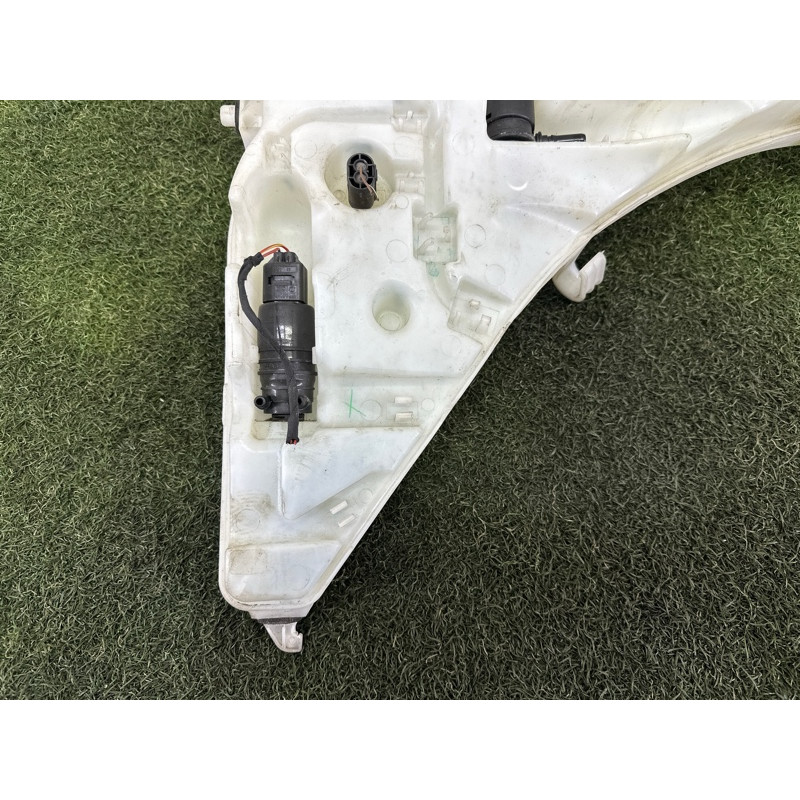 Бачок омывателя (кузов и элементы) BMW X5 F15 2015 4.4 61667304068