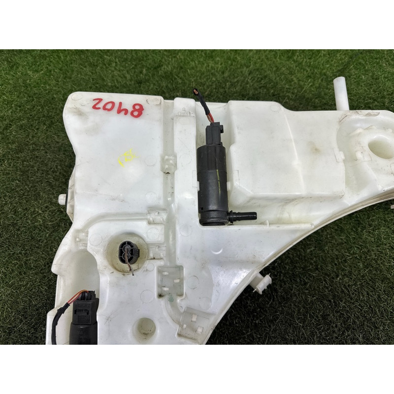 Бачок омывателя (кузов и элементы) BMW X5 F15 2015 4.4 61667304068