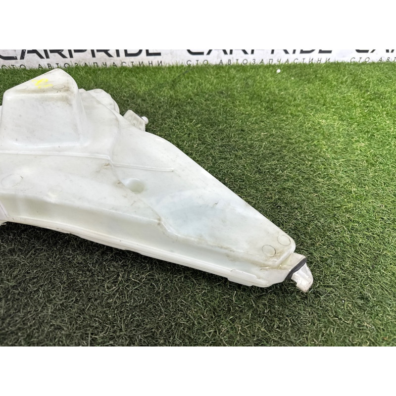 Бачок омывателя (кузов и элементы) BMW X5 F15 2015 4.4 61667304068