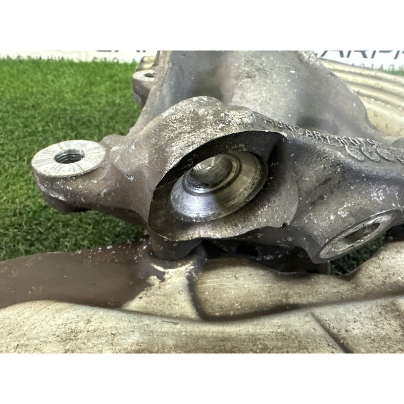 Поворотный кулак (подвеска) BMW X1 E84 2014 2.0 31216865143