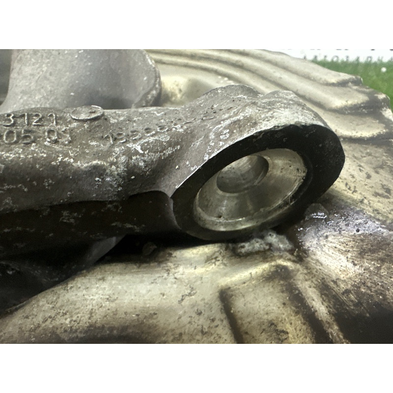 Поворотный кулак (подвеска) BMW X1 E84 2014 2.0 31216865143