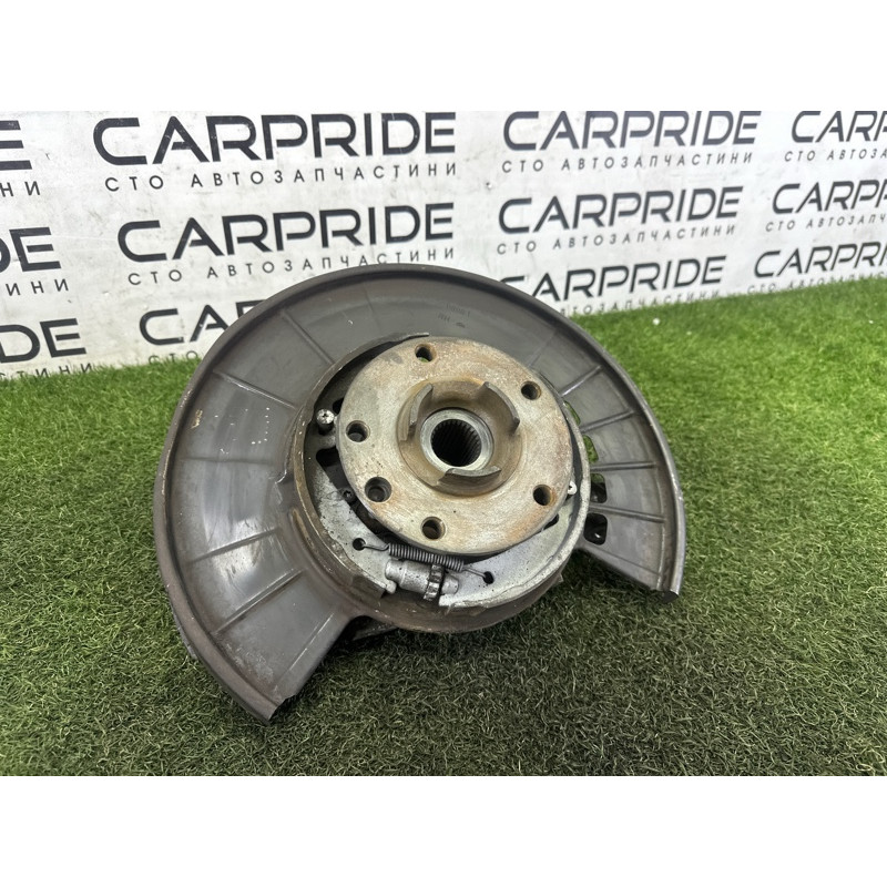 Цапфа подвески (подвеска) Volkswagen Touareg NF 2012 3.0 TDI 7P0505436B