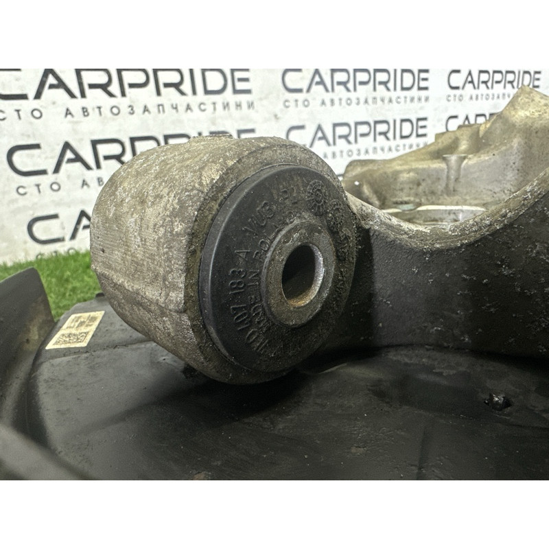 Цапфа подвески (подвеска) Volkswagen Touareg NF 2012 3.0 TDI 7P0505436B