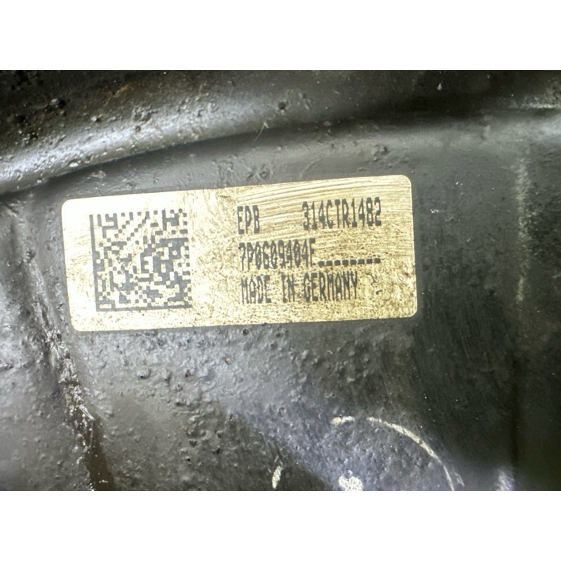 Цапфа подвески (подвеска) Volkswagen Touareg NF 2012 3.0 TDI 7P0505436B