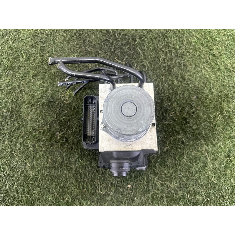 Блок abs (тормозная система) AUDI A4 B9 2017 2.0 TFSI 8W0614517K