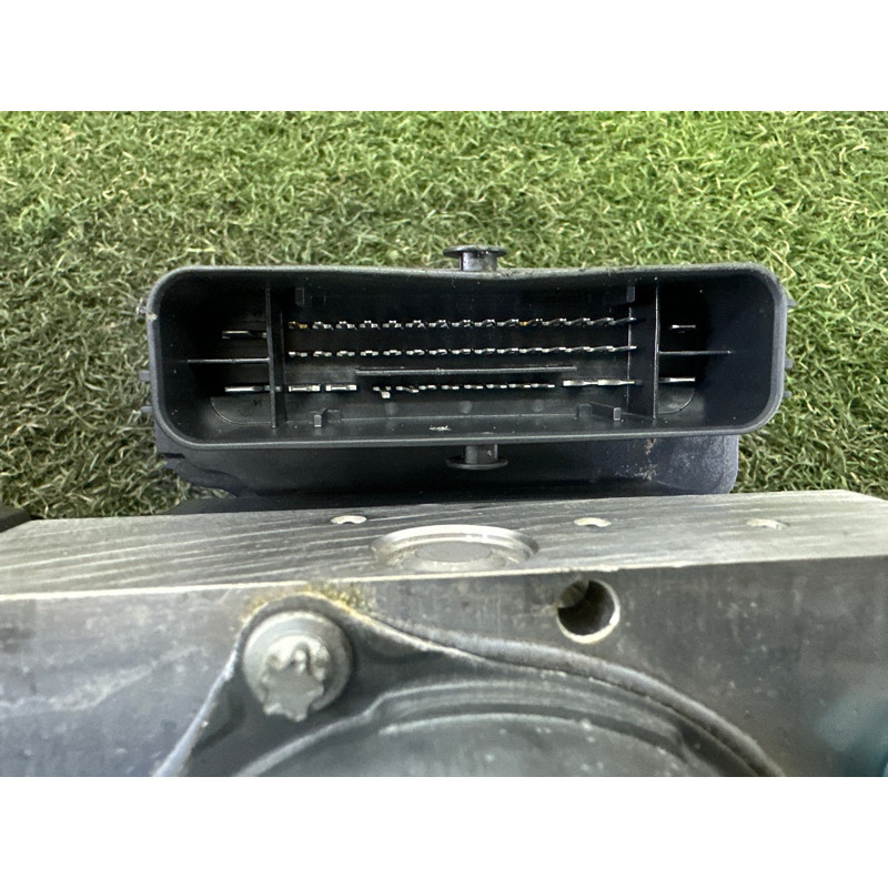 Блок abs (тормозная система) AUDI A4 B9 2017 2.0 TFSI 8W0614517K