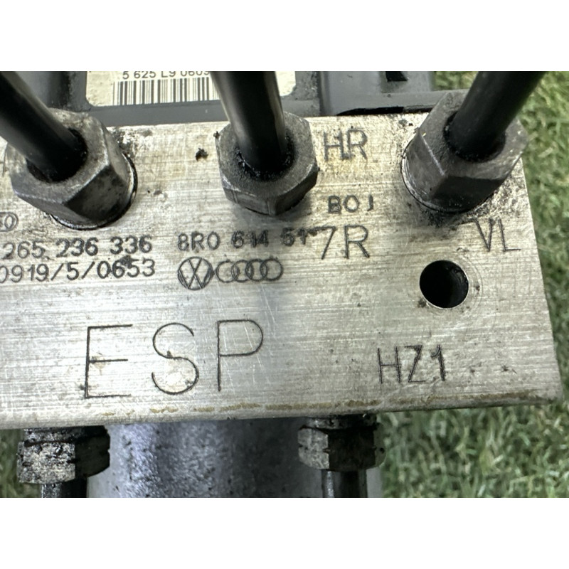 Блок abs (тормозная система) AUDI Q5 8R 2012 3.2 8R0614517T