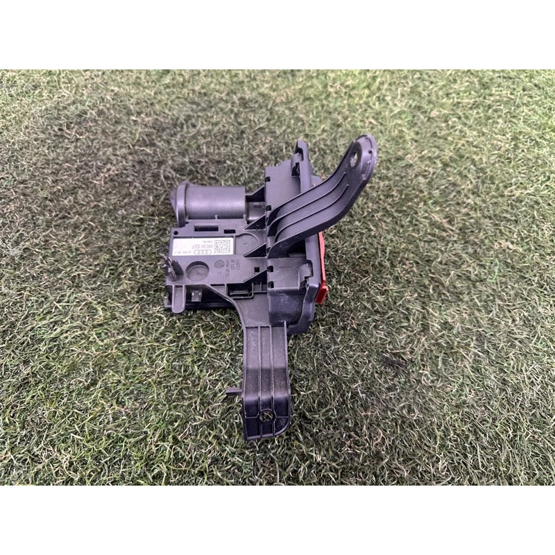 Распределитель B+, многоф. (электрика) AUDI A4 B9 2017 2.0 TFSI 8W0941823F