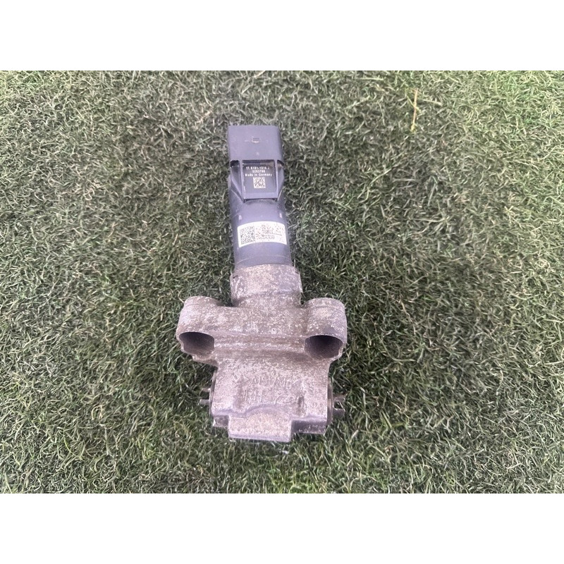 Мотор стояночного тормоза (тормозная система) Volkswagen Touareg NF 2012 3.0 TDI 7P0609724B