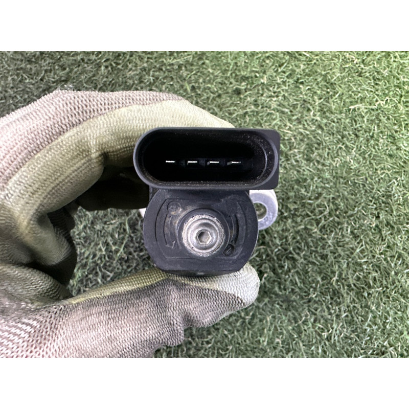 Мотор стояночного тормоза (тормозная система) Volkswagen Touareg NF 2013 3.0 Hybrid 7P0609724B