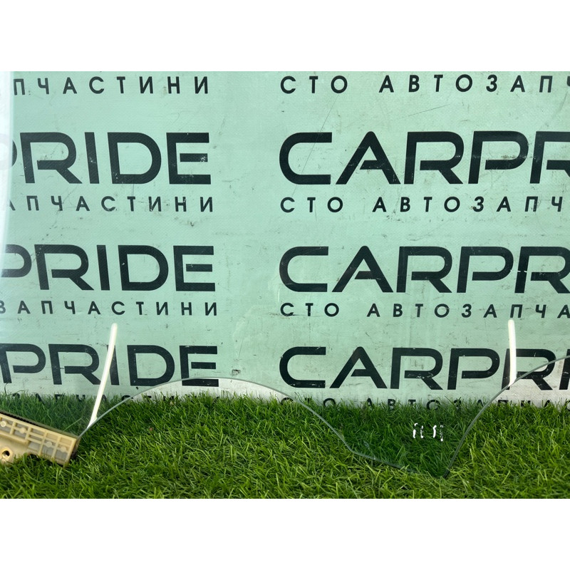 Стекло (кузов и элементы) Hyundai Ioniq AE 2018 1.6 Hybrid 82420G2050