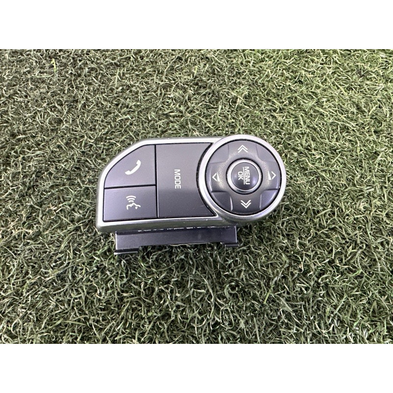 Кнопки руля (электрика / кнопки) LAND ROVER RANGE ROVER Sport L494 2016 3.0 Diesel LR087484