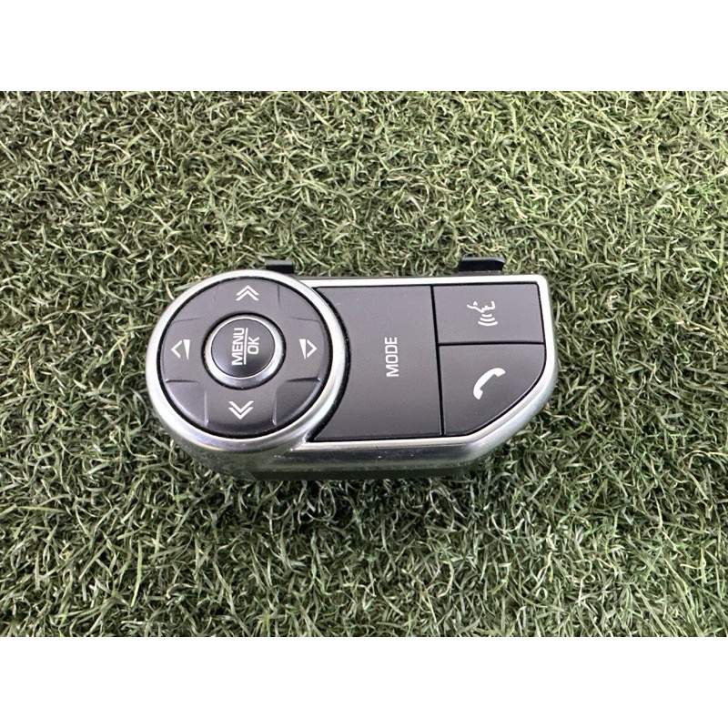 Кнопки руля (электрика / кнопки) LAND ROVER RANGE ROVER Sport L494 2016 3.0 Diesel LR087484