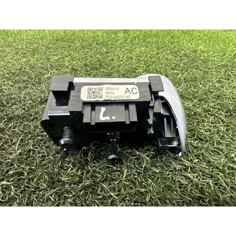 Кнопки руля (электрика / кнопки) LAND ROVER RANGE ROVER Sport L494 2016 3.0 Diesel LR087484