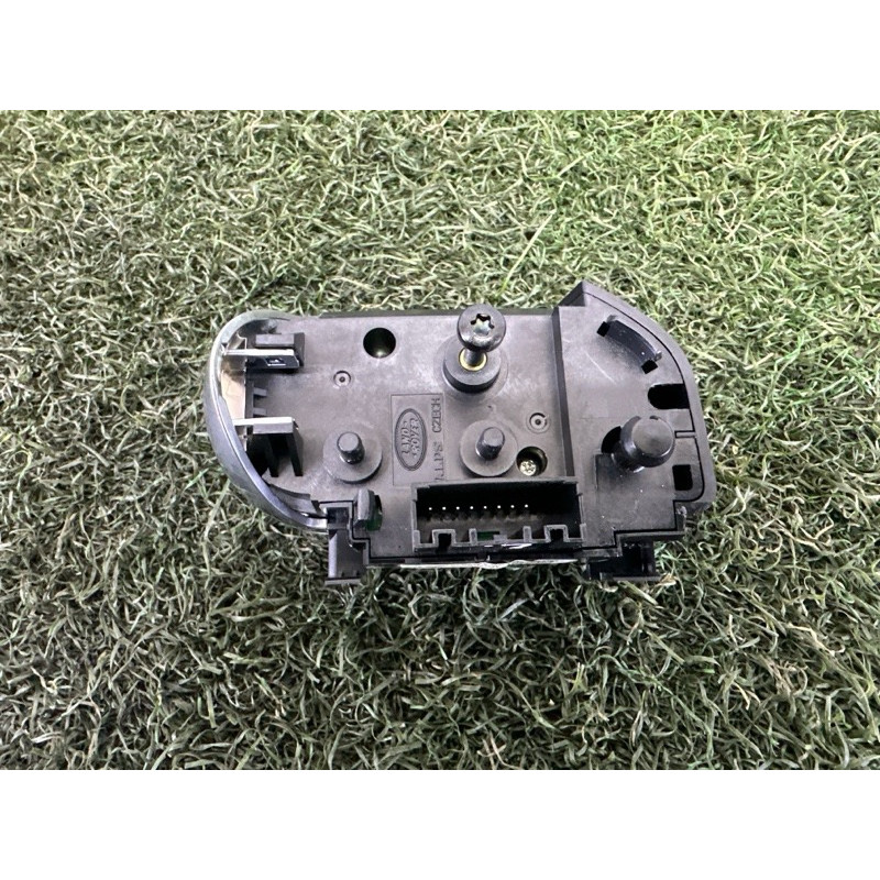 Кнопки руля (электрика / кнопки) LAND ROVER RANGE ROVER Sport L494 2016 3.0 Diesel LR087484