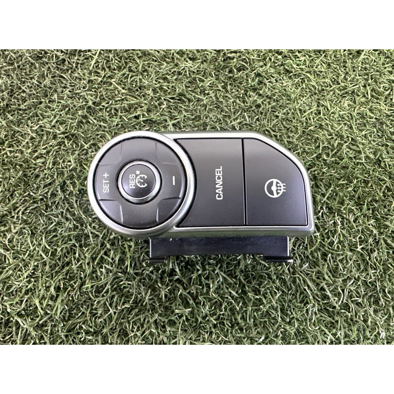 Кнопки руля (электрика / кнопки) LAND ROVER RANGE ROVER Sport L494 2016 3.0 Diesel LR087485