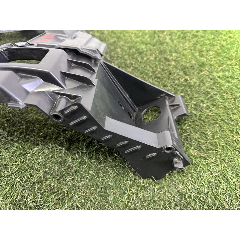 Крепление бампера (кузов и элементы) Volkswagen Touareg NF 2013 3.0 Hybrid 7P6807376B