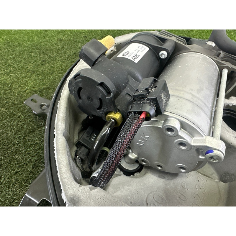 Компресор підвіски (подвеска) LAND ROVER Range Rover L405 2016 5.0 LR069691