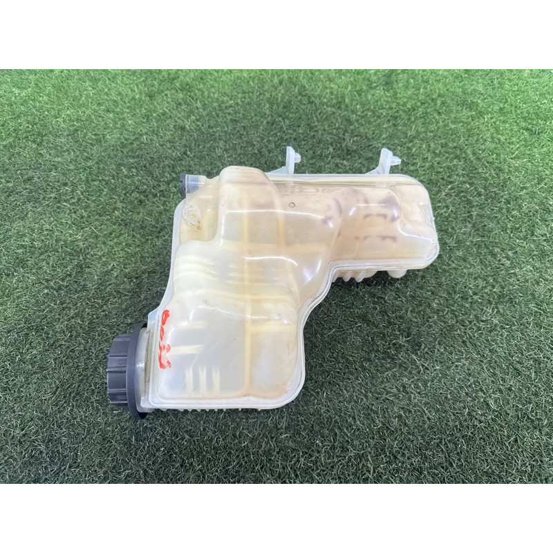 Бачок розширювальний (система охлаждения) LAND ROVER Range Rover L405 2016 5.0 LR034654