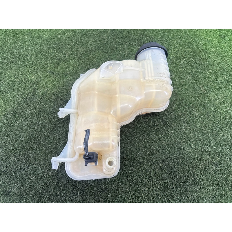 Бачок розширювальний (система охлаждения) LAND ROVER Range Rover L405 2016 5.0 LR034654