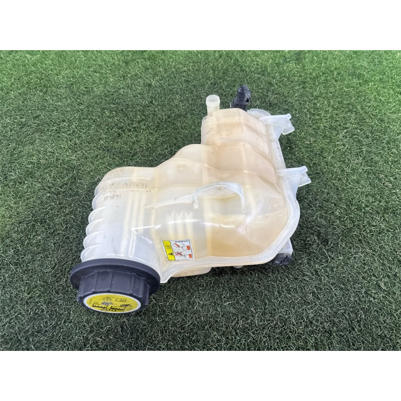 Бачок розширювальний (система охлаждения) LAND ROVER Range Rover L405 2016 5.0 LR034654