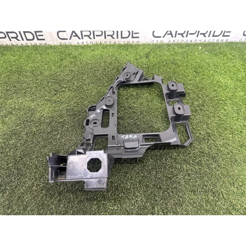Кріплення бампера (кузов і елементи) Volkswagen Touareg NF 2013 3.0 Hybrid 7P6807375B