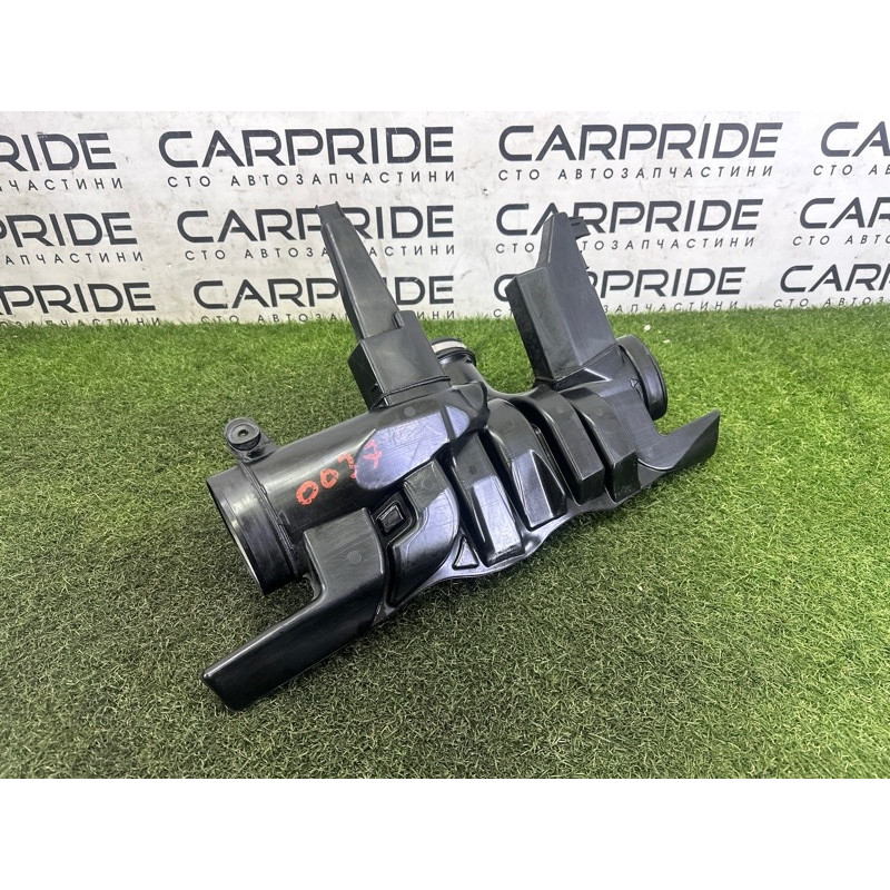 Резонатор воздушный (впускная система) LAND ROVER Range Rover L405 2016 5.0 LR041246