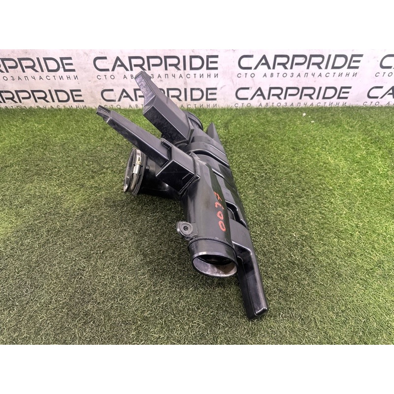 Резонатор воздушный (впускная система) LAND ROVER Range Rover L405 2016 5.0 LR041246