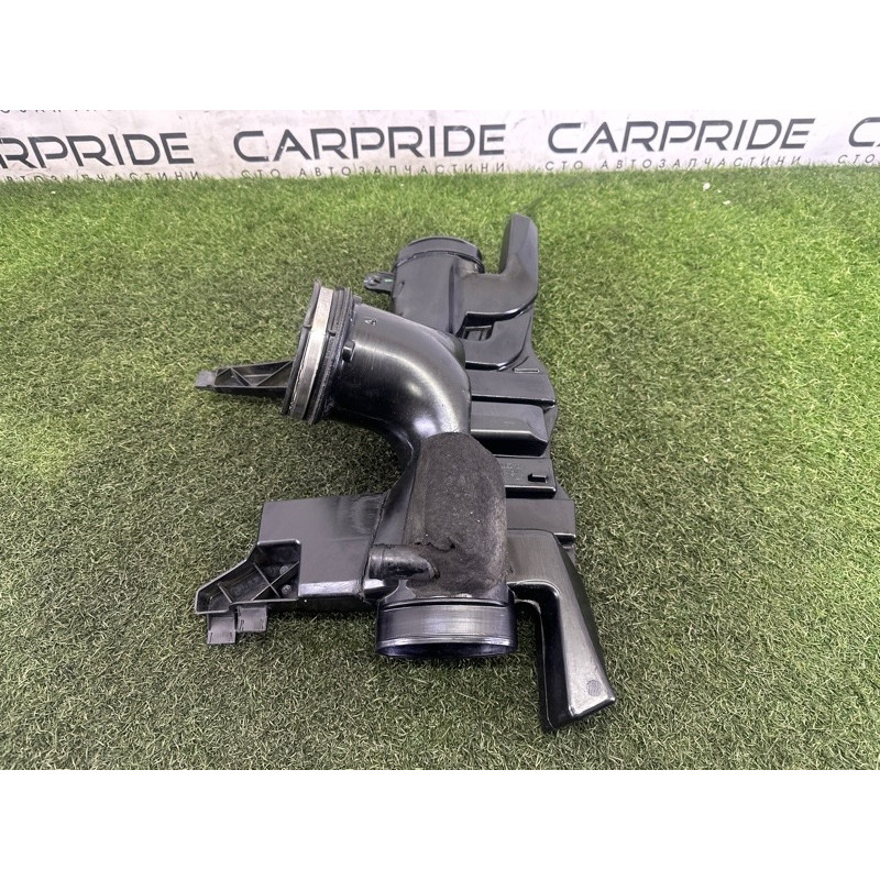 Резонатор воздушный (впускная система) LAND ROVER Range Rover L405 2016 5.0 LR041246