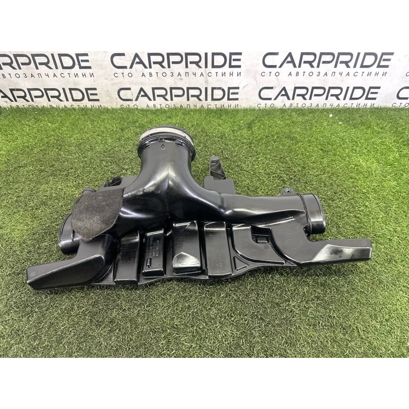 Резонатор воздушный (впускная система) LAND ROVER Range Rover L405 2016 5.0 LR041246