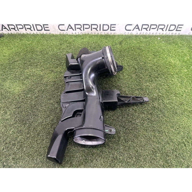 Резонатор воздушный (впускная система) LAND ROVER Range Rover L405 2016 5.0 LR041246