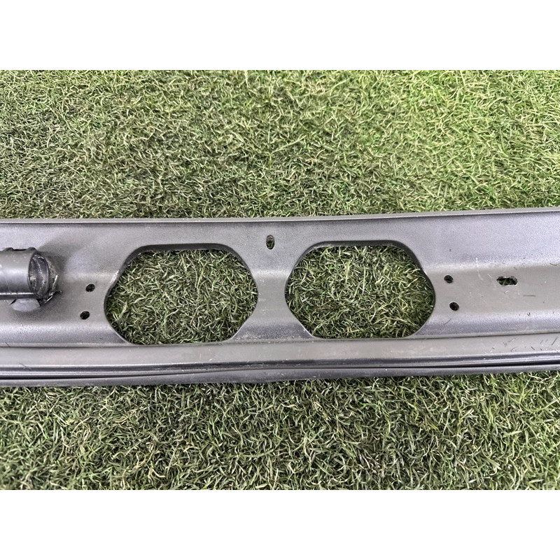 Накладка кришки багажника (кузов и элементы) LAND ROVER Range Rover L405 2016 5.0 LR056775