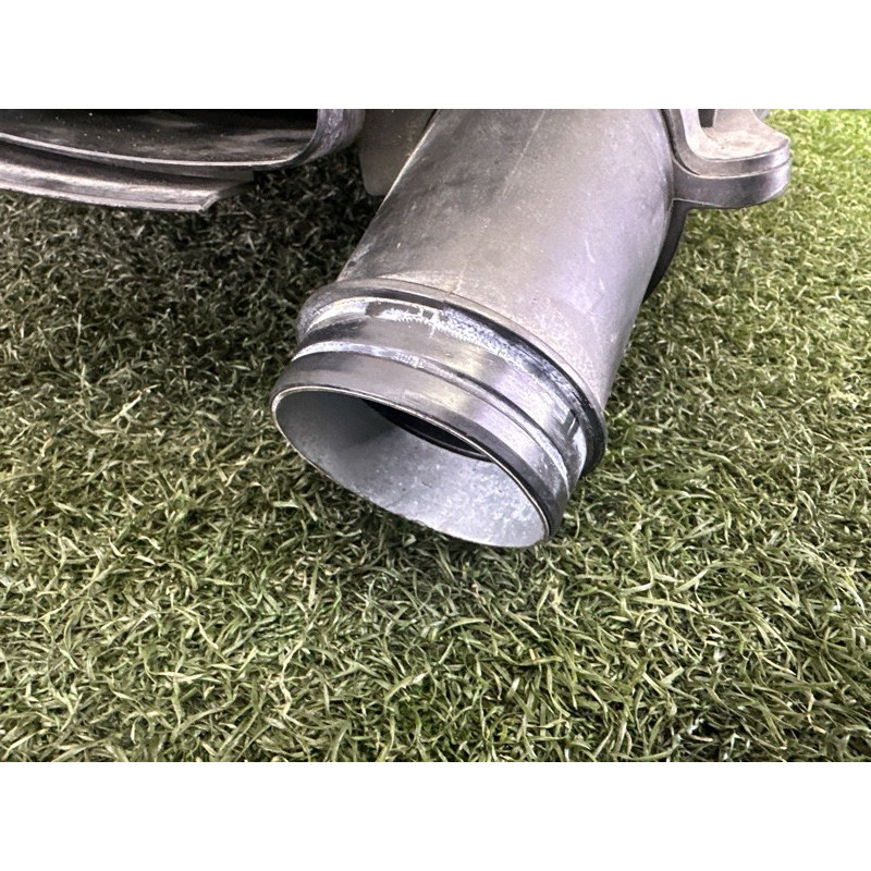 Корпус воздушного фильтра (впускная система) BMW 3-series E90 2010 3.0 N54 13717556547