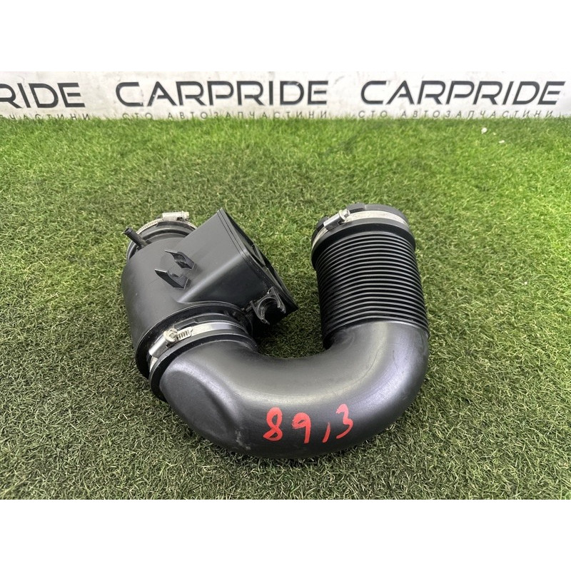 Патрубок воздушного фильтра (впускная система) AUDI Q7 4M 2017 3.0 TFSi 06E129616C