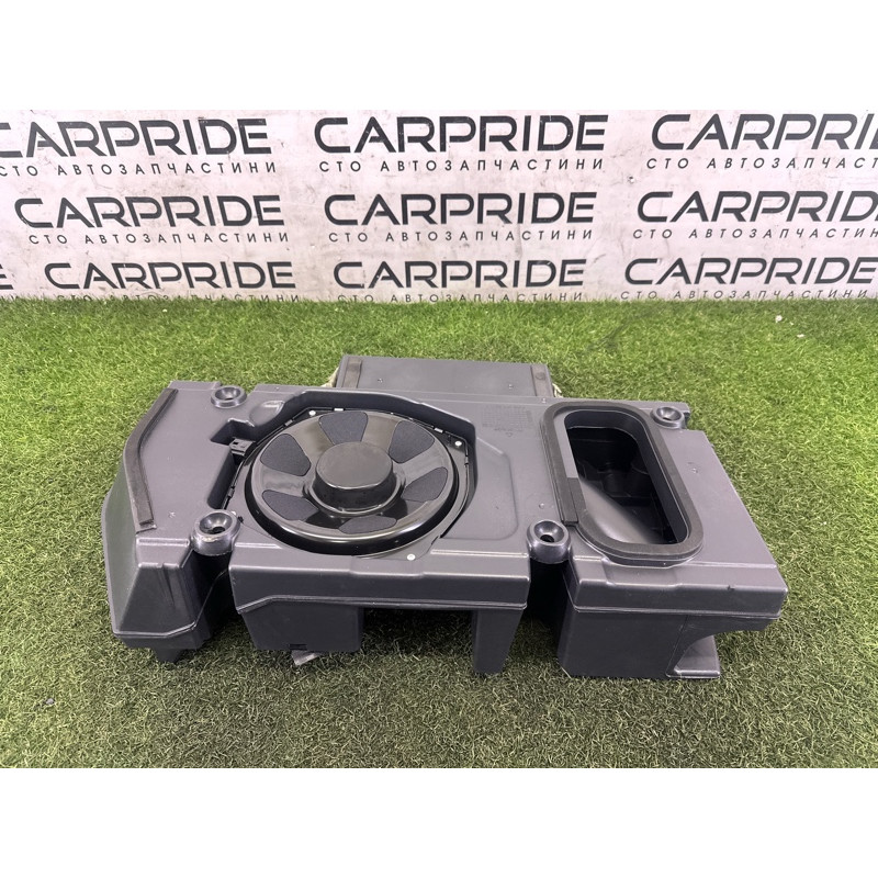 Сабвуфер (электрика) LAND ROVER Range Rover L405 2016 5.0 LR033287