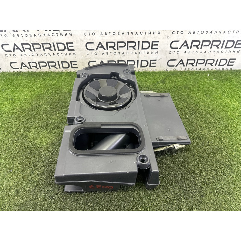 Сабвуфер (электрика) LAND ROVER Range Rover L405 2016 5.0 LR033287