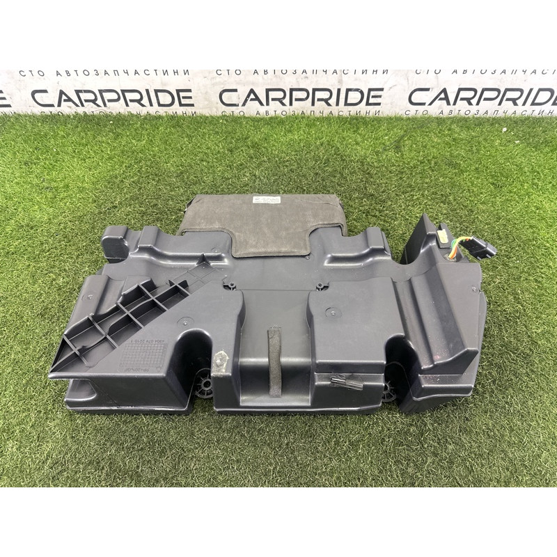 Сабвуфер (электрика) LAND ROVER Range Rover L405 2016 5.0 LR033287