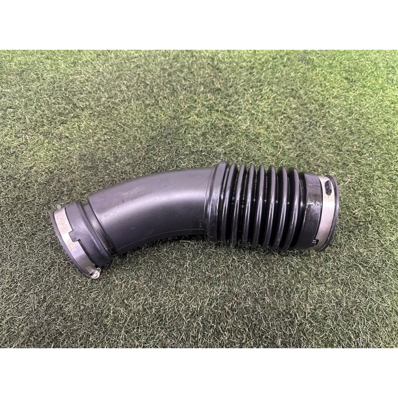 Патрубок воздушного фильтра (впускная система) Jeep Grand Cherokee WK2 2014 3.0 Diesel 68202826AA