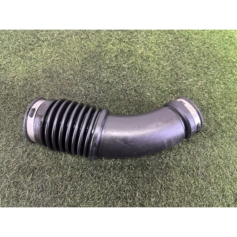 Патрубок воздушного фильтра (впускная система) Jeep Grand Cherokee WK2 2014 3.0 Diesel 68202826AA