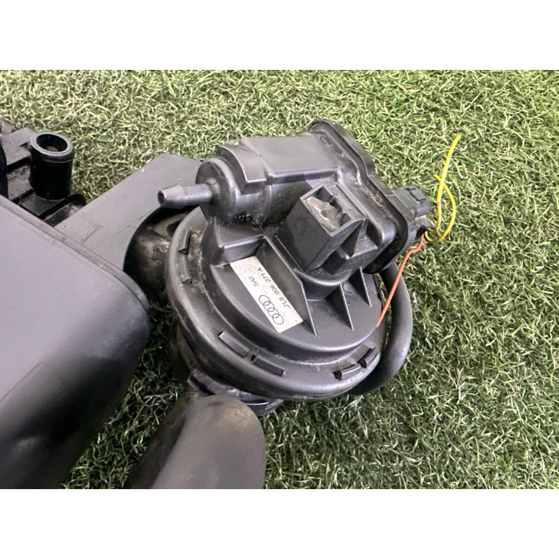 Абсорбер топливный (топливная система) AUDI Q7 4L 2011 3.0 TFSi 7L8201801B