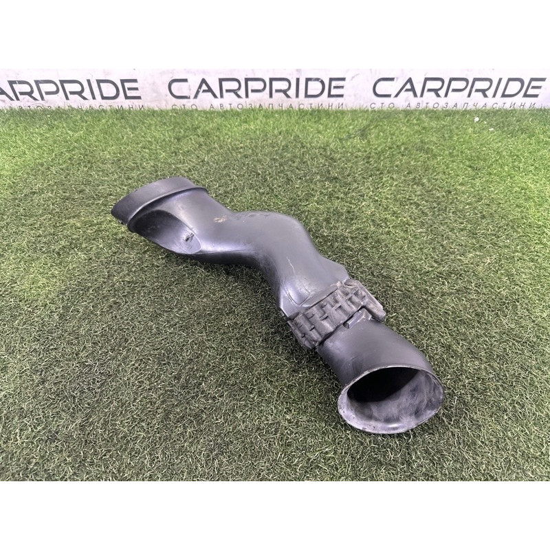 Патрубок воздушного фильтра (впускная система) Volkswagen Touareg NF 2013 3.0 Hybrid 7P6129609A