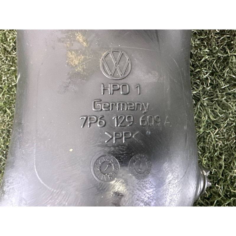 Патрубок воздушного фильтра (впускная система) Volkswagen Touareg NF 2013 3.0 Hybrid 7P6129609A