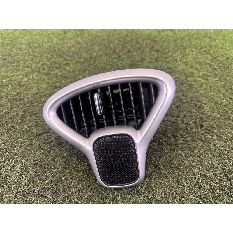 Дефлектор воздуховода (салон) KIA Soul 3 2022 2.0 97490K0000SVH