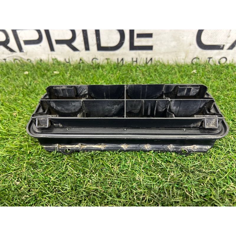 Клапан вентиляции салона (кузов и элементы) Nissan Juke F15 2013 1.6 8200213712b